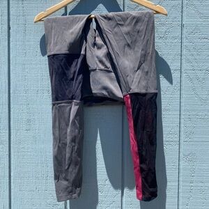 Gray paneled leggings